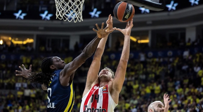 Sloukas son saniyede Fener'i yıktı