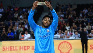 Tyrique Jones Anadolu Efes'te