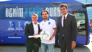 3. EuroLeague şampiyonluğuna bu otobüs ile gideceğiz
