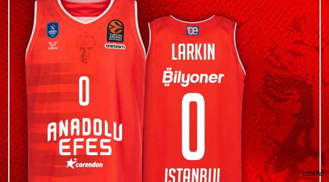 Efes'ten 100. yıl için 'Atatürk'lü forma