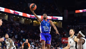 Efes'in yüzü güldü