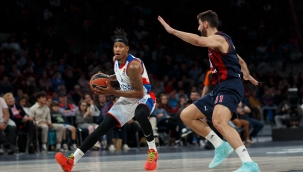 Efes Baskonia'yı farklı devirdi