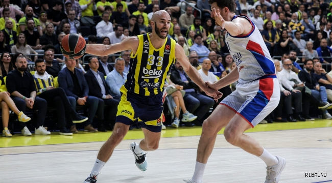 Ataşehir'de gülen Anadolu Efes