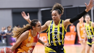 Fenerbahçe güle oynaya finale