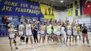 Fenerbahçeli kızlar çok rahat