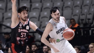 Kartal şov yaptı