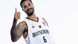 Efes'in Panzeri | Nick Weler-Babb