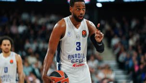 Anadolu Efes'te Jordan Loyd kadroda 