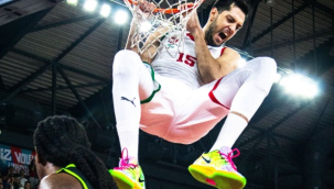 Kaf-Kaf, evinde siftah yaptı 