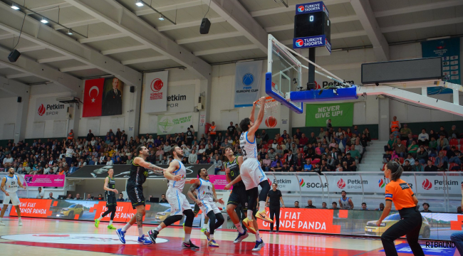 Ege derbisini Yukatel Merkezefendi kazandı 