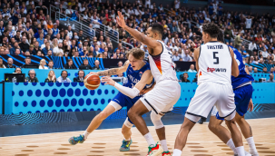 FİNLANDİYALI UÇAN ADAM PARTİZAN'DA