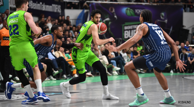 Tofaş'tan dev zafer: Anadolu Efes'e üst üste üçüncü şok! 