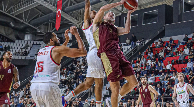 Trabzonspor Manisa'da fırtına gibi esti 