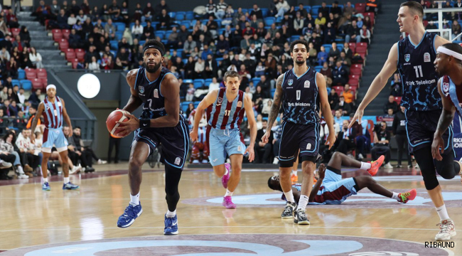 Trabzonspor galibiyet serisini 5 maça çıkardı 