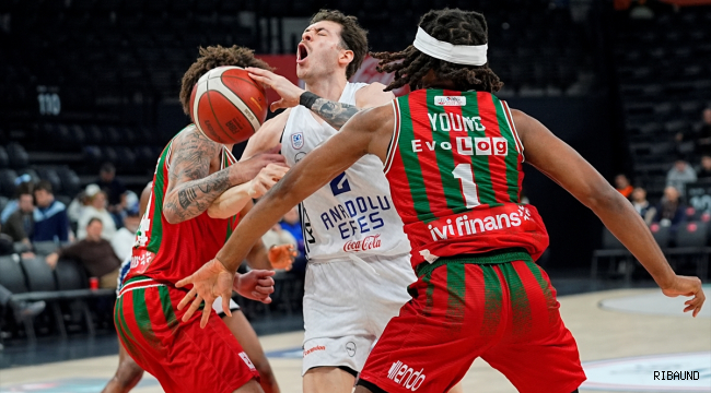 Anadolu Efes Evinde Karşıyaka'yı farklı geçti! 