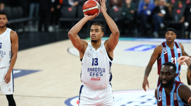 Anadolu Efes, Trabzonspor'u farklı mağlup etti 