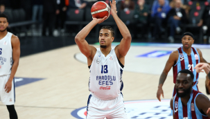 Anadolu Efes, Trabzonspor'u farklı mağlup etti 