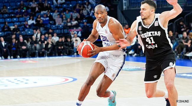 Anadolu Efes, Potanın Kartallarını 89-80 mağlup etti 