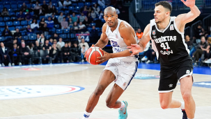 Anadolu Efes, Potanın Kartallarını 89-80 mağlup etti 