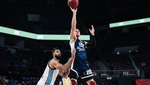 AVRUPA'DA YENİ BİR YOL ARIYOR | MALACHI FLYNN