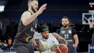 Esenler Erokspor, Petkimspor'u farklı geçti!