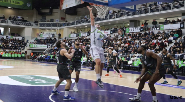 Merkezefendi'den net galibiyet: Efianayi'nin 25 sayısı yetmedi!