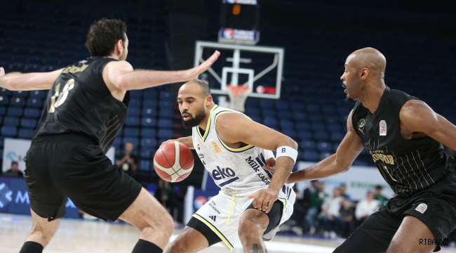 Fenerbahçe Beko seriyi süpürdü, yarı finalde dev eşleşme 
