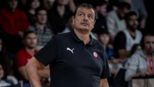Ergin Ataman U17 millileri yalnız bırakmadı!