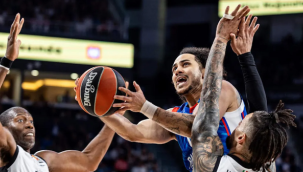 Fenerbahçe'den yılın transferi: Shane Larkin resmen imzaladı