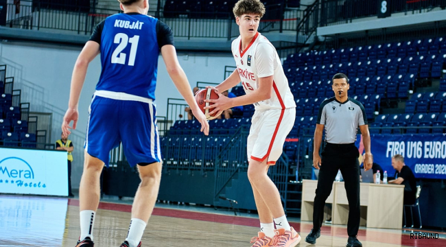 Mehmet Okur'un oğlu Barcelona'da! Türk basketbolu için dikkat çeken transfer
