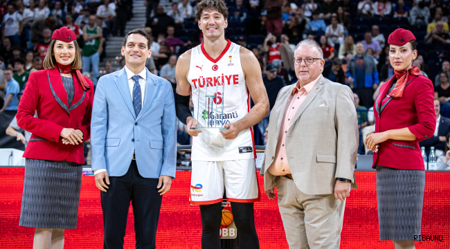 Milliler Çekya'yı farklı geçti! Türkiye Süper Kupa'yı üçüncü tamamladı