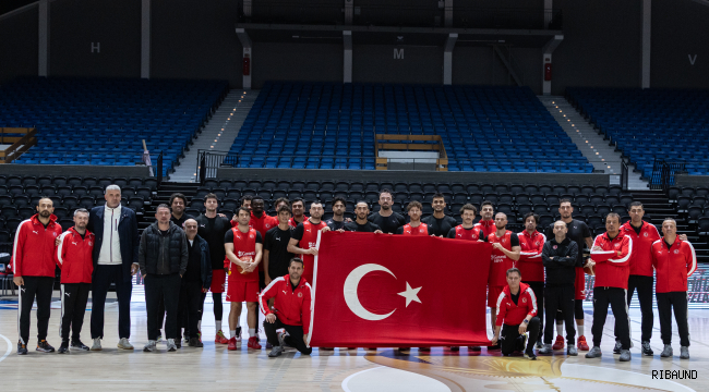 Milliler İzlanda'da sahaya indi: Hedef deplasmanda galibiyet
