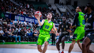 Aliağa Petkimspor'dan Bursa'da kritik galibiyet! TOFAŞ'ı son çeyrekte geçti
