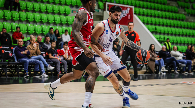 Anadolu Efes'e Hapoel karşısında ağır yenilgi!