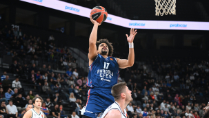 EuroLeague'de Türk derbisinin kazananı Anadolu Efes! Beşiktaş'ı 89-80 mağlup etti