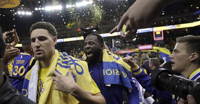 Warriors bir kez daha finalde