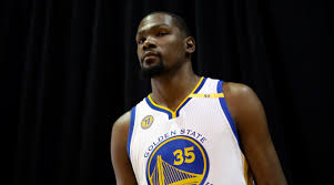 Kevin Durant Kalıyor