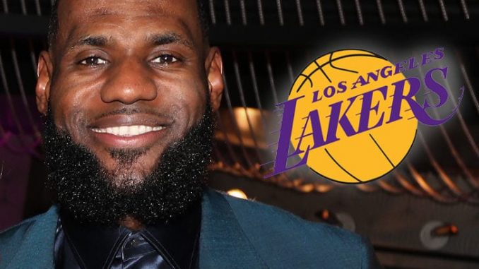 LeBron James Resmen LA Lakers'ta