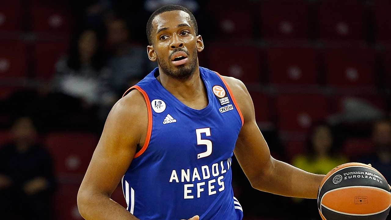 Derrick Brown, Efes'ten ayrılıyor