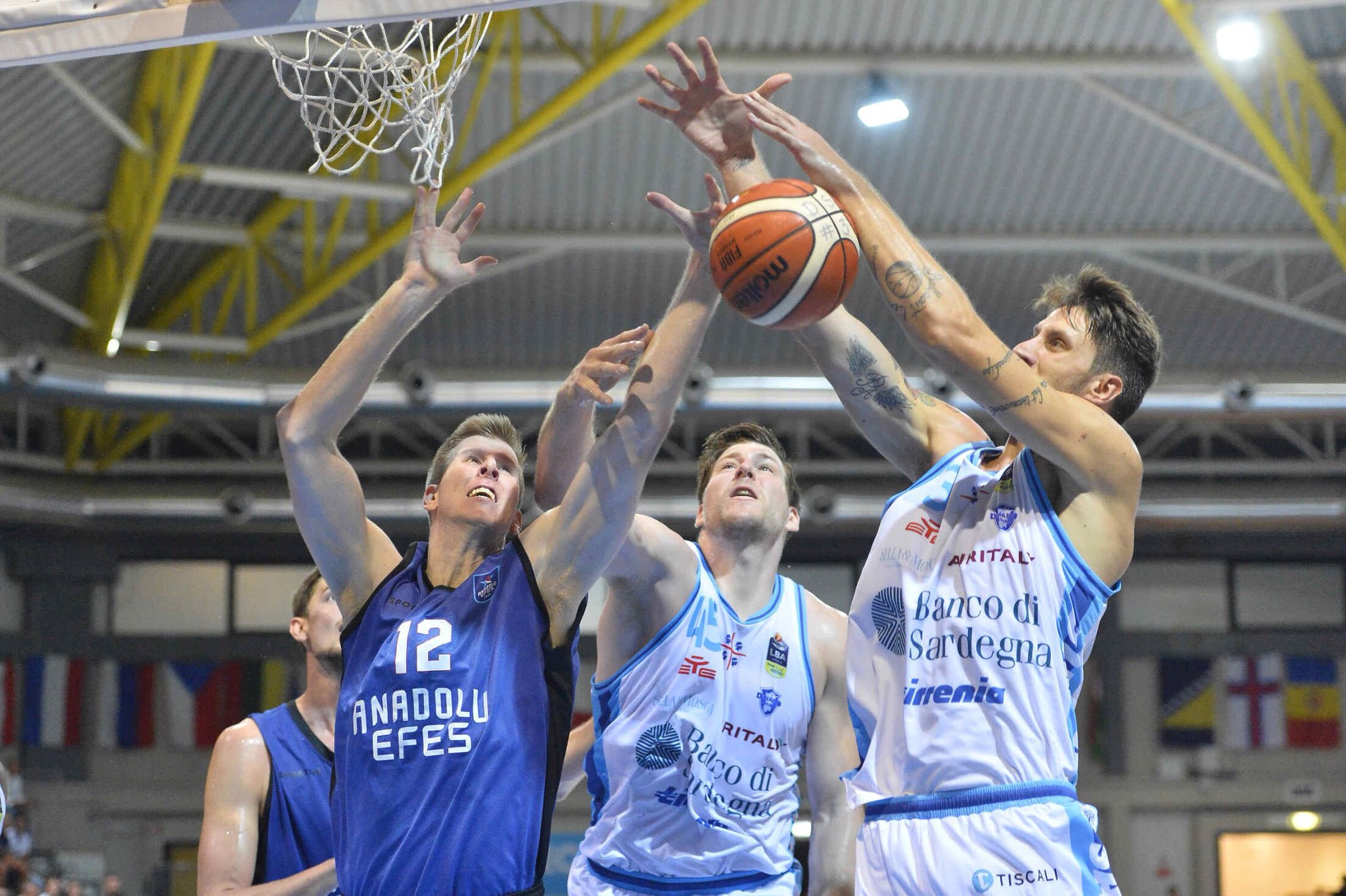 Anadolu Efes, GeoVillage Turnuvası'nda Şampiyonluğa Ulaştı