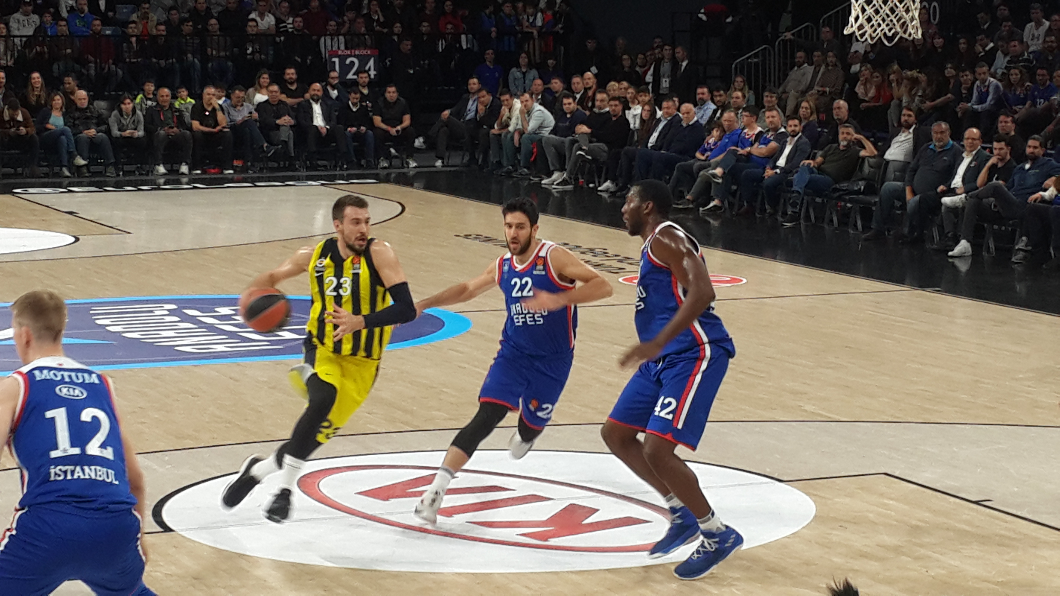 Anadolu Efes'ten muhteşem geri dönüş