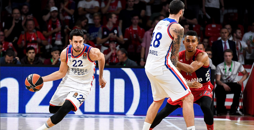 Anadolu Efes, EuroLeague'e galibiyetle başladı