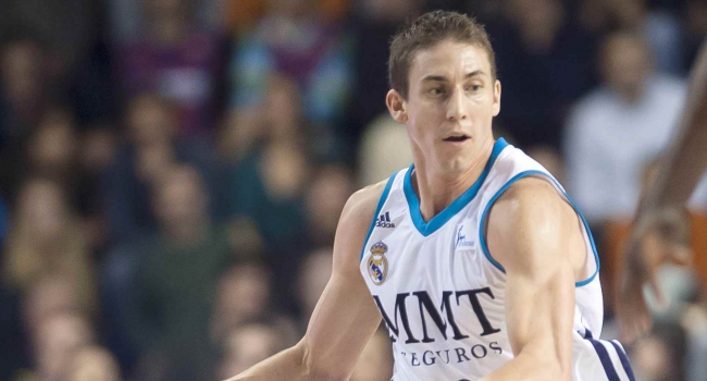 Real Madrid, Jaycee Carroll ile sözleşme tazeledi