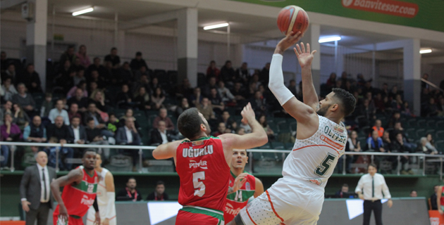 Banvit, ligde galibiyetle tanıştı