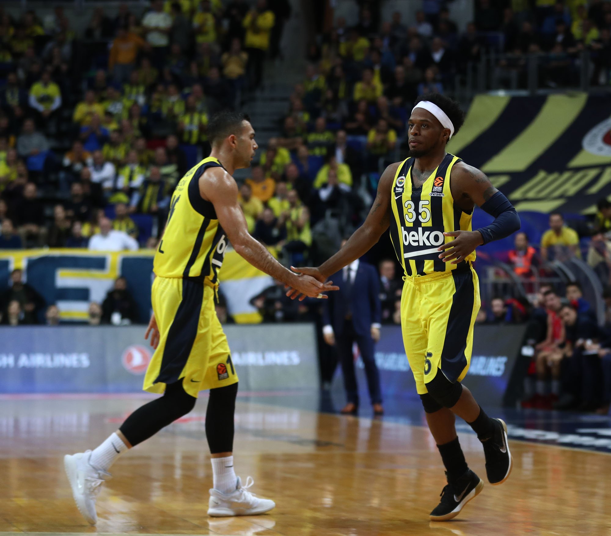 Fenerbahçe Beko'dan muhteşem geri dönüş