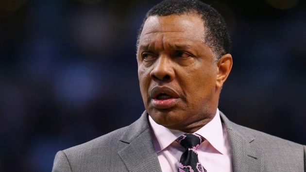 Alvin Gentry; ''LeBron, Anthony Davis'i ayartmaya çalışıyor''