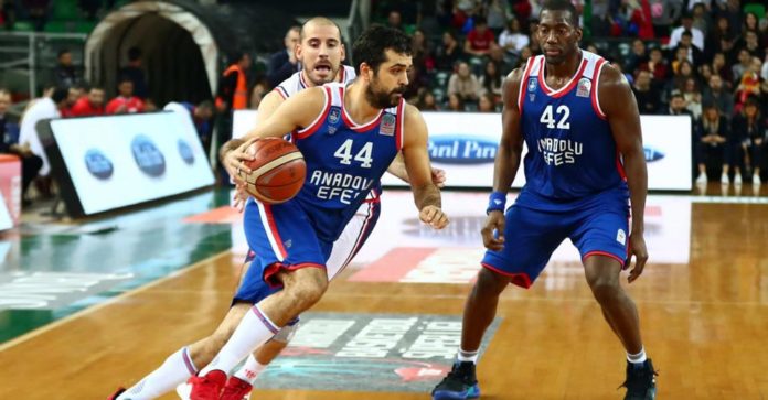 Anadolu Efes deplasmanda kazandı