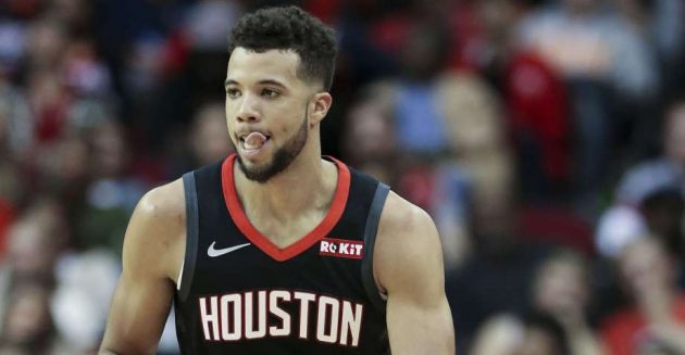 Houston Rockets, Carter-Williams'ı gönderdi