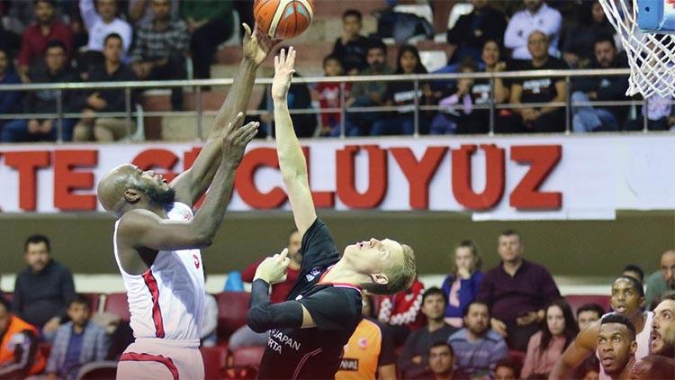 Gaziantep Basketbol, Delroy James ile yollarını ayrıdı