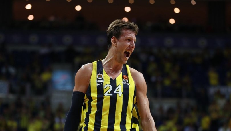 Fenerbahçe Beko, Vesely'nin sözleşmesini uzattı